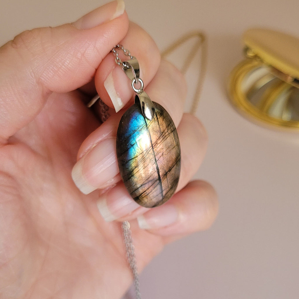 Pendentif en labradorite – 3 cm