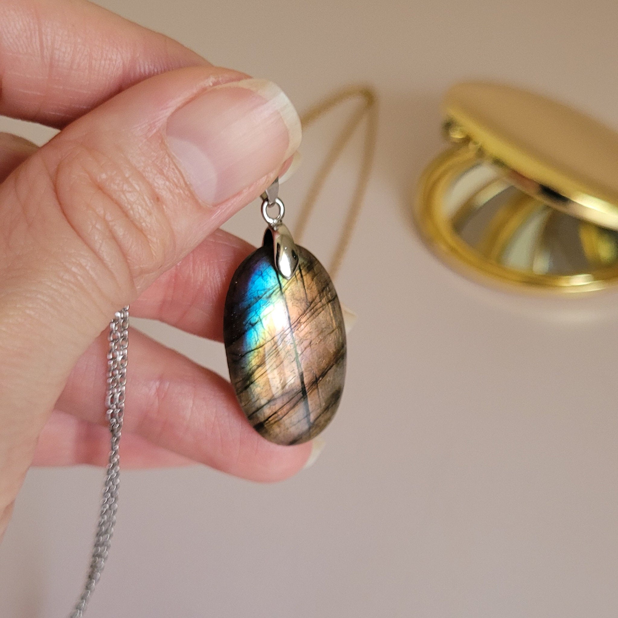 Pendentif en labradorite – 3 cm