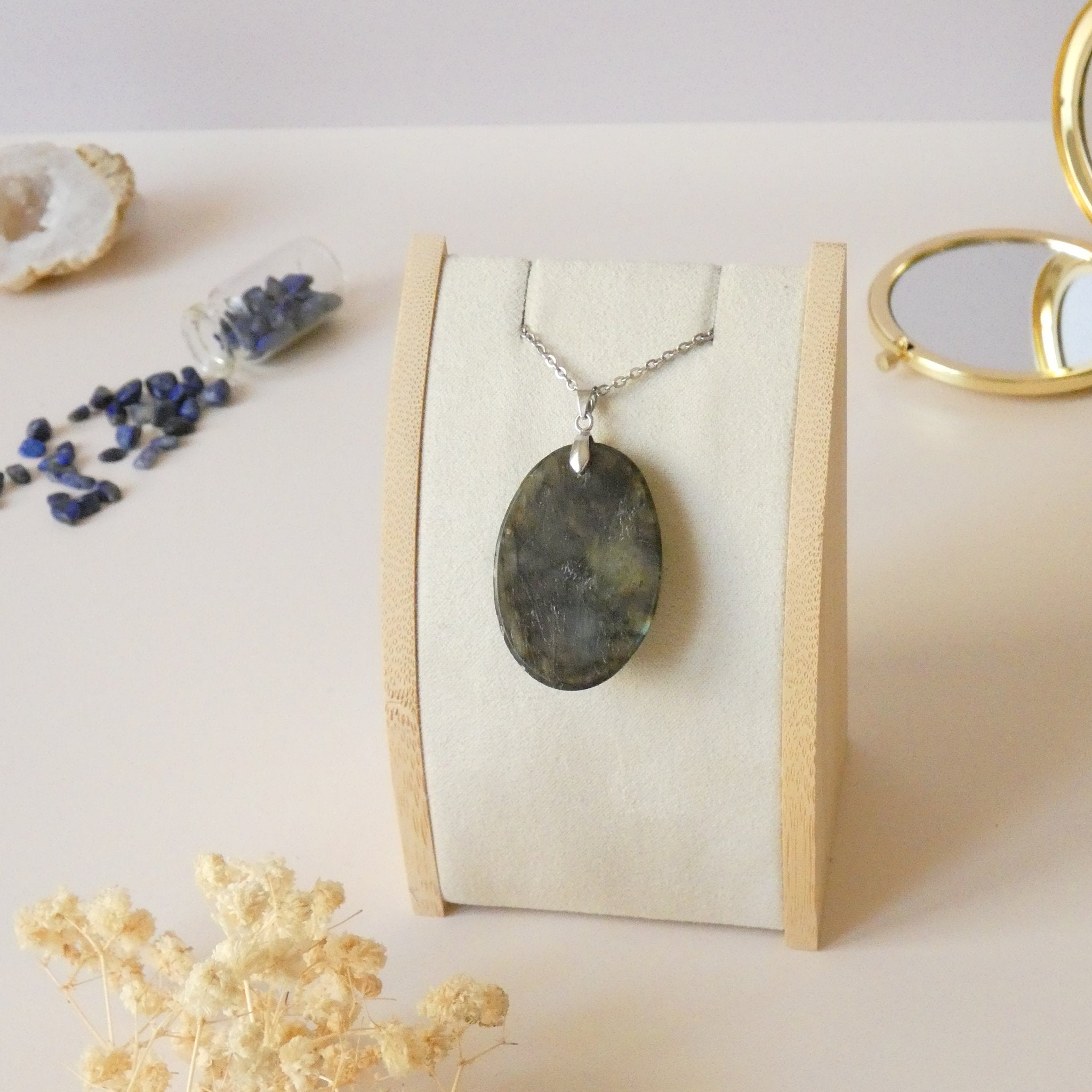Pendentif en labradorite bélière argentée – 4,2 cm