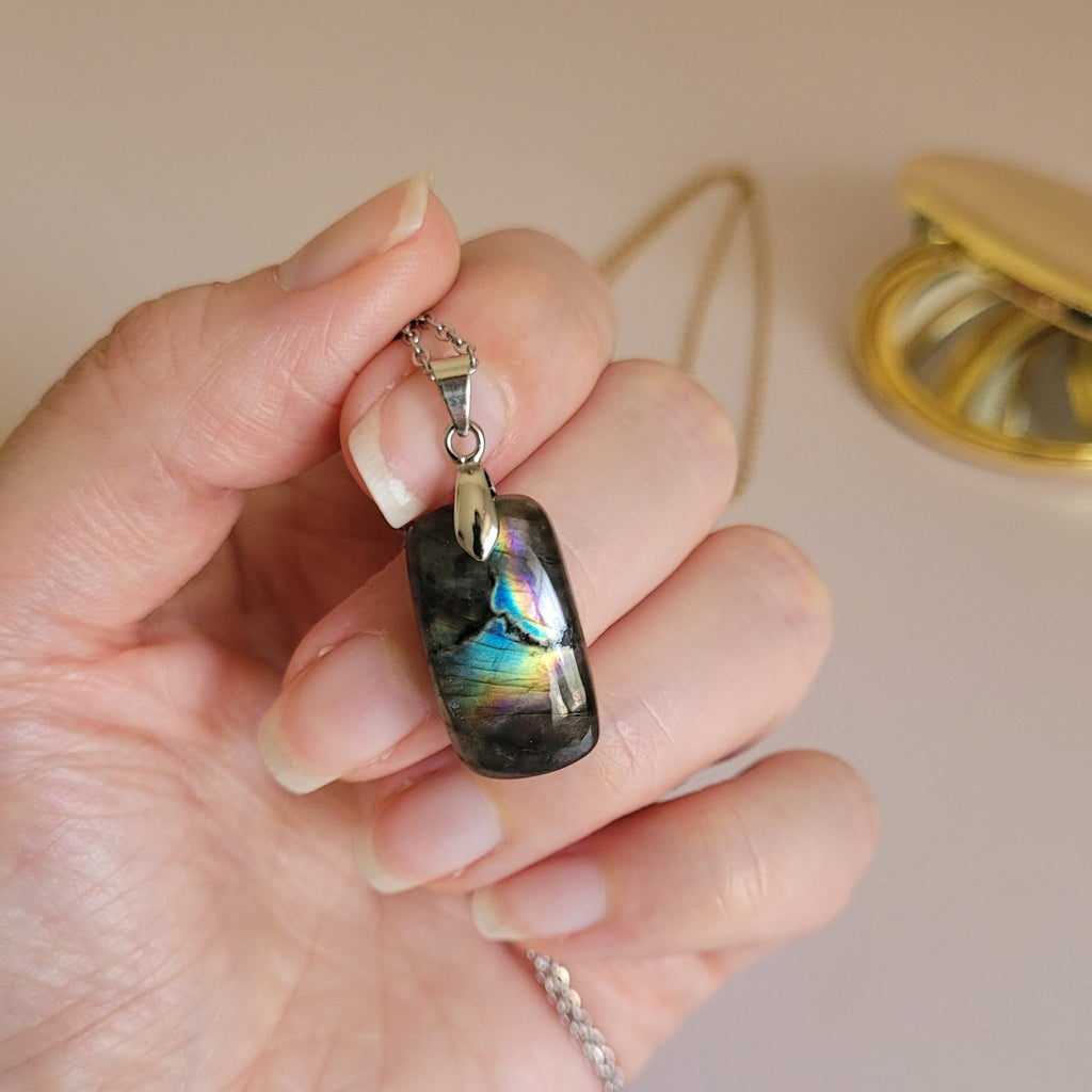 Pendentif en labradorite – 2,3 cm
