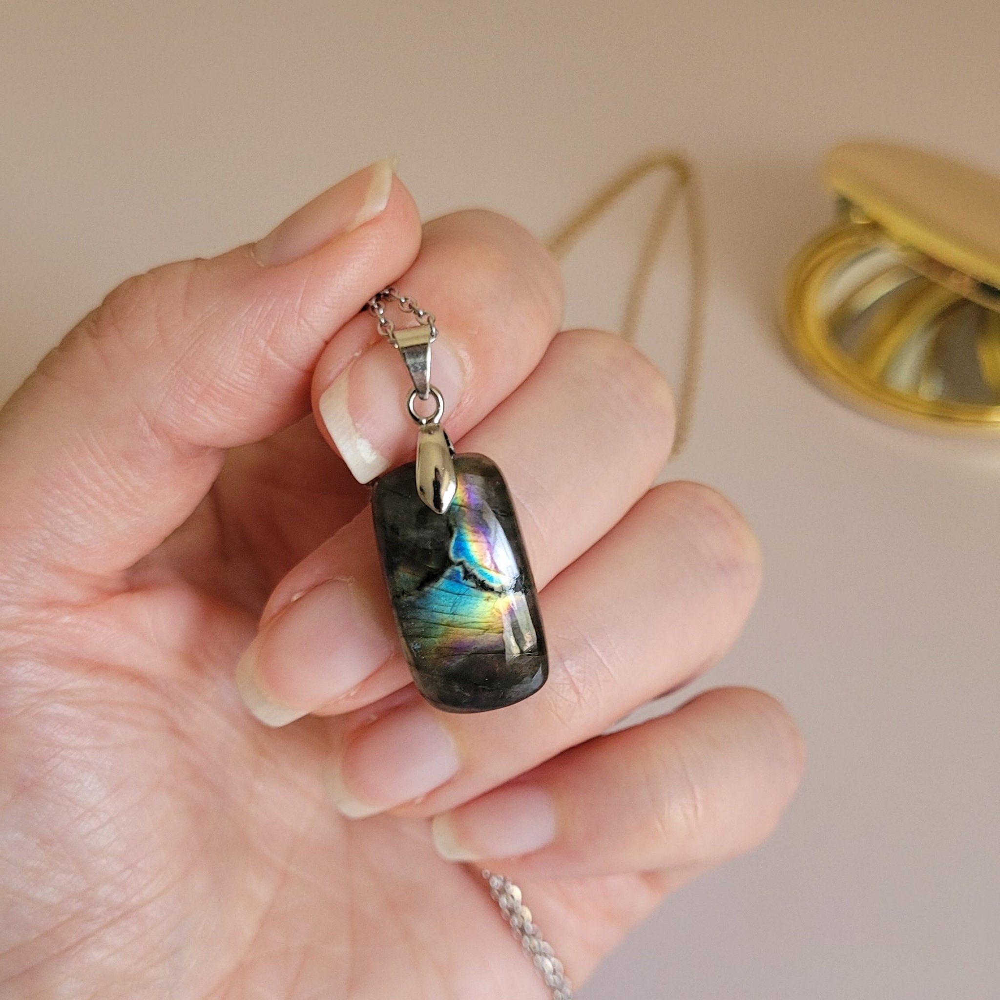 Pendentif en labradorite – 2,3 cm