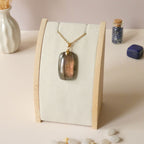 Pendentif en labradorite bélière dorée – 3,3 cm