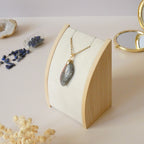 Pendentif en labradorite bélière dorée – 3,6 cm
