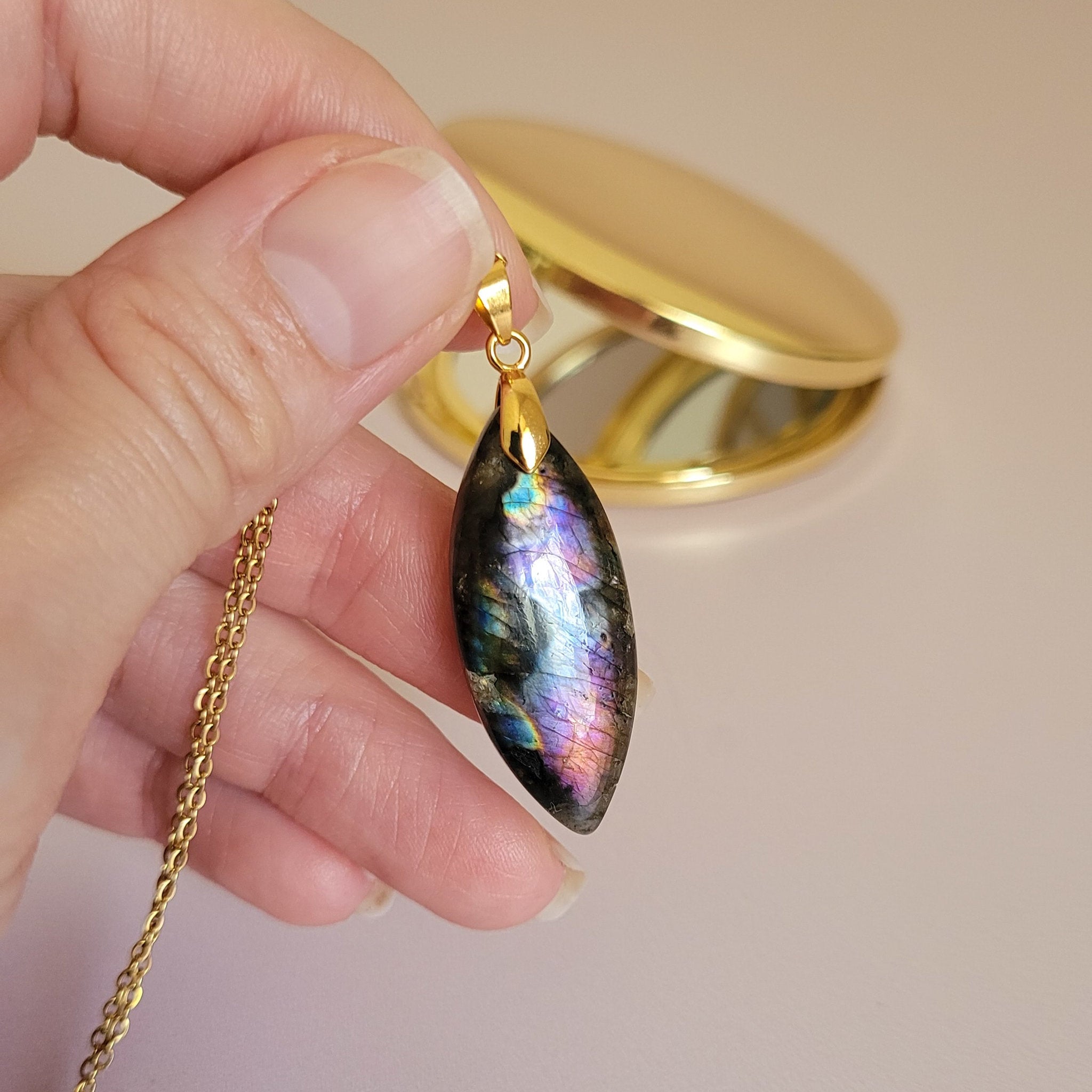 Pendentif en labradorite marquise – 3,6 cm