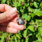 Pendentif en labradorite 1,6 cm bélière dorée