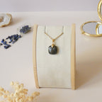 Pendentif en labradorite 1,6 cm bélière dorée