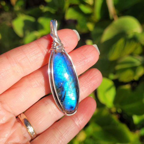Pendentif en labradorite bleue 6,2 cm bijou artisanal