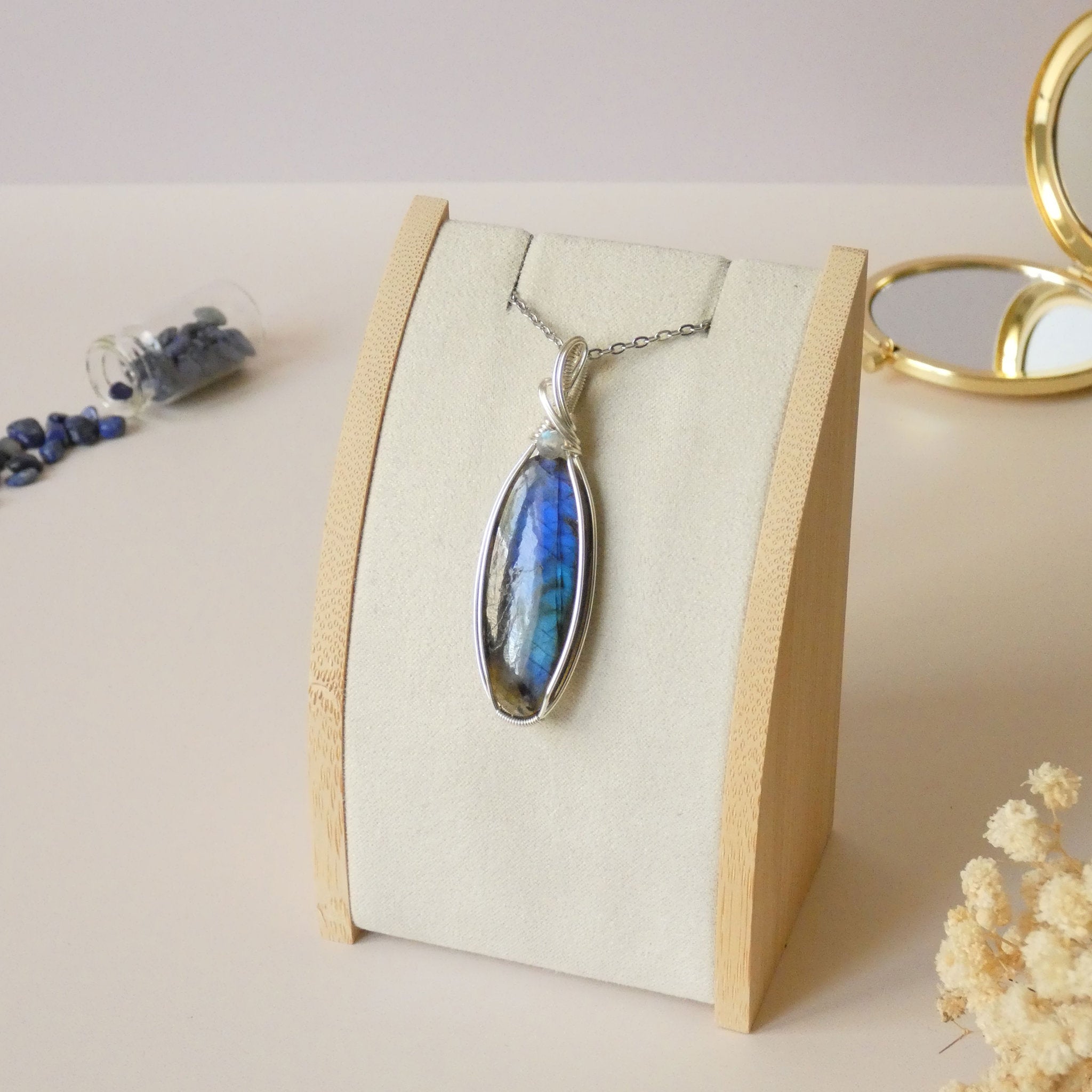 Pendentif en labradorite bleue 6,2 cm bijou artisanal