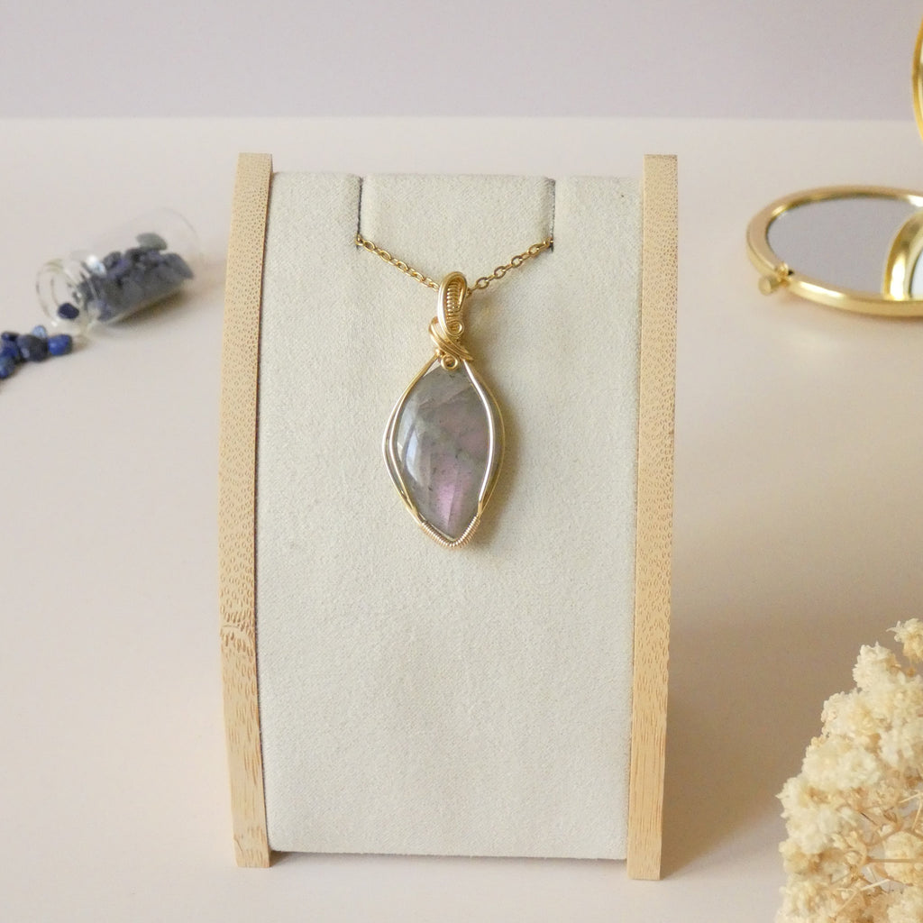 Pendentif en labradorite 4,6 cm bijou artisanal