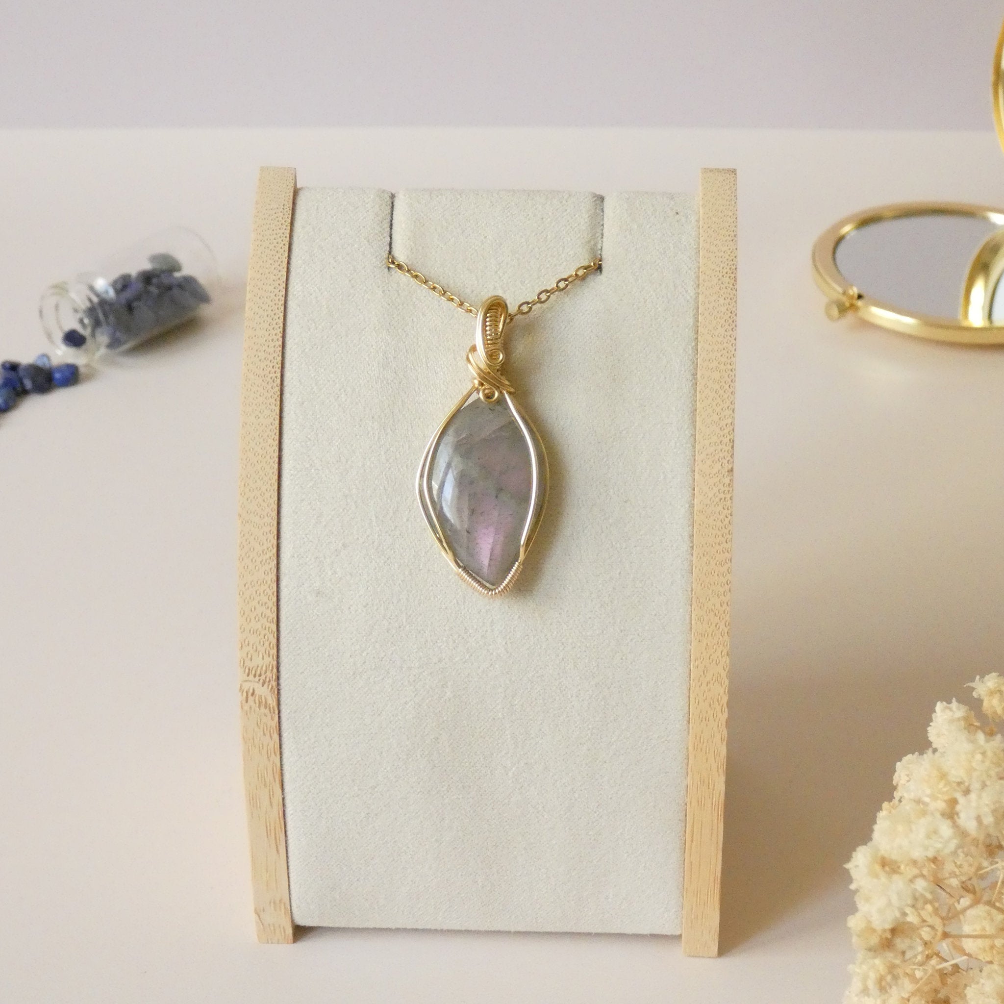 Pendentif en labradorite 4,6 cm bijou artisanal