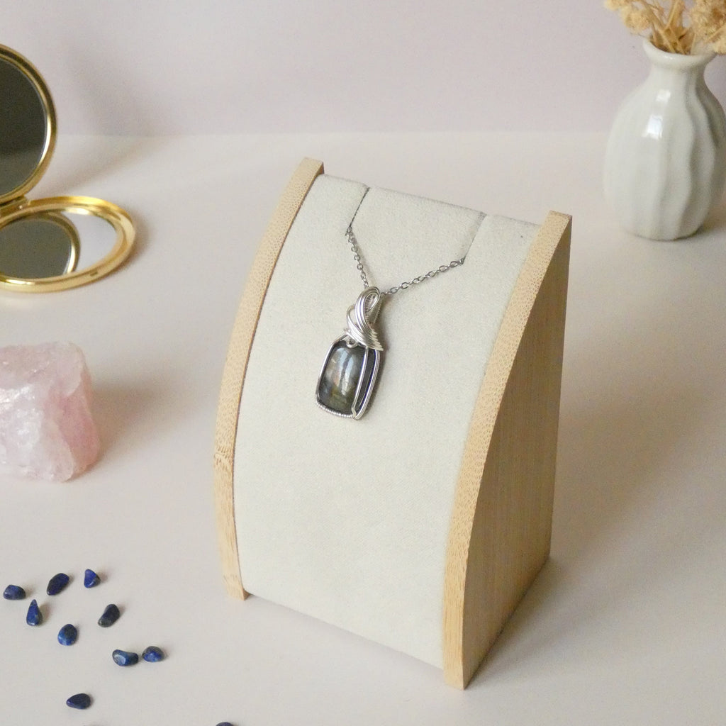 Pendentif en labradorite 3,4 cm bijou artisanal