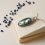 Pendentif en labradorite bleue 5,8 cm bijou artisanal