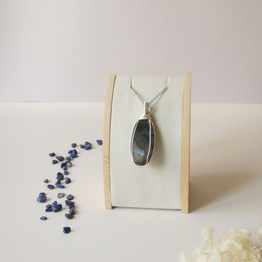 Pendentif en labradorite bleue 5,8 cm bijou artisanal
