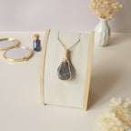 Pendentif en labradorite violette 4,7 cm bijou artisanal