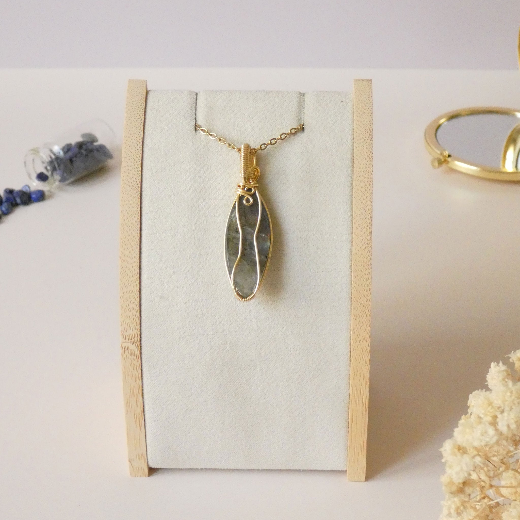 Pendentif en labradorite 4,9 cm bijou artisanal