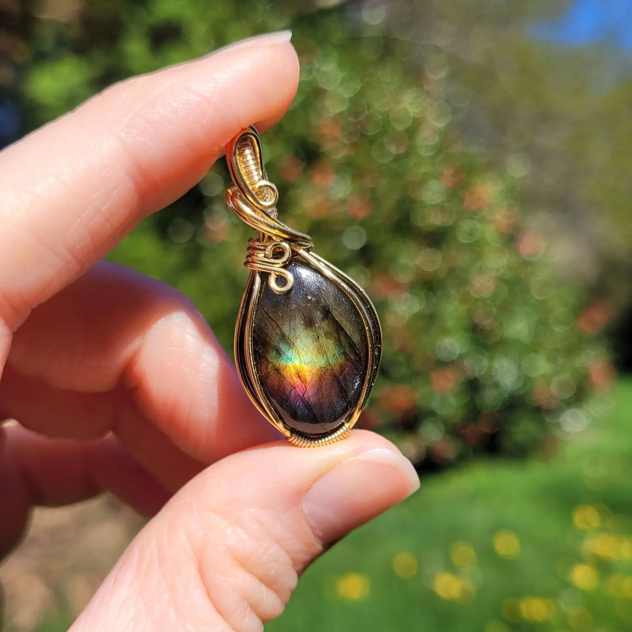 Pendentif en labradorite 4,1 cm bijou artisanal
