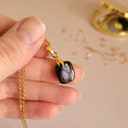 Pendentif en labradorite bélière dorée – 1,3 cm