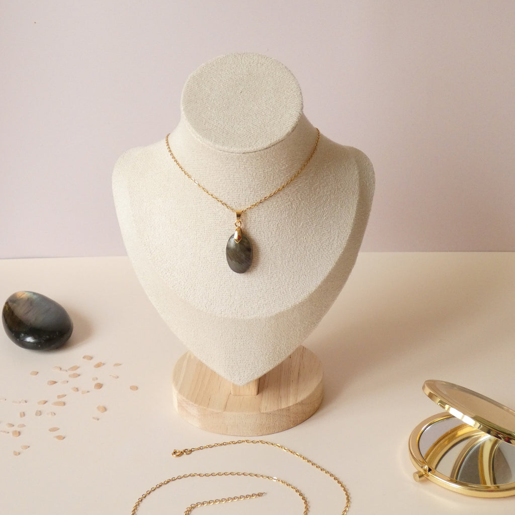 Pendentif en labradorite bélière dorée – 2,1 cm