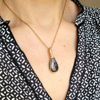 Pendentif en labradorite – 3,7 cm – Wire wrapping doré