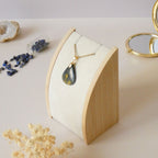 Pendentif en nellite piétersite bélière dorée – 2,6 cm