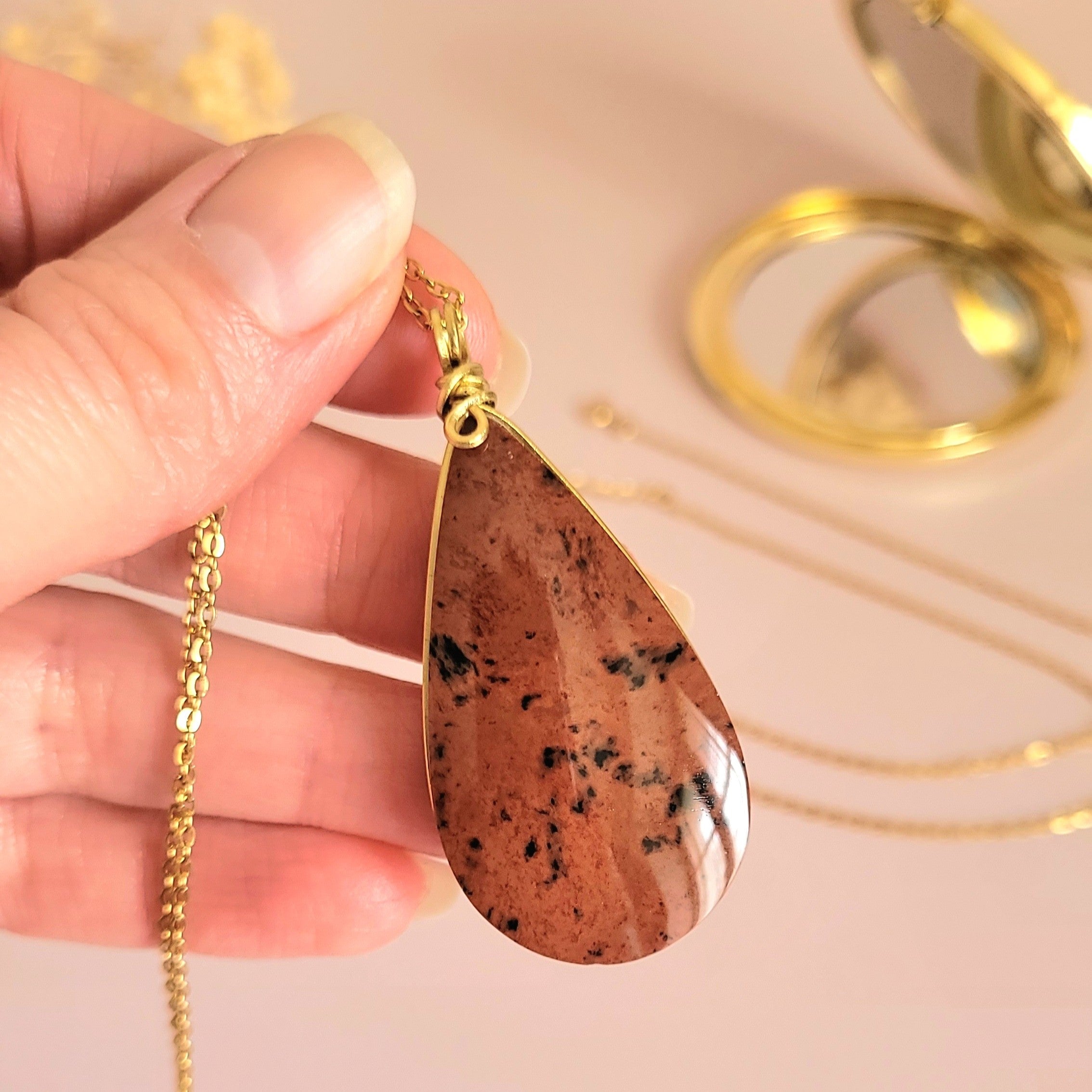 Pendentif en obsidienne acajou – 5,3 cm