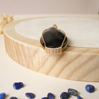 Grand pendentif obsidienne oeil céleste 6,2 cm wire wrapping doré