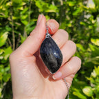 Pendentif en obsidienne argentée – 5,1 cm