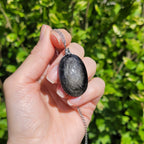 Pendentif en obsidienne argentée – 4,4 cm