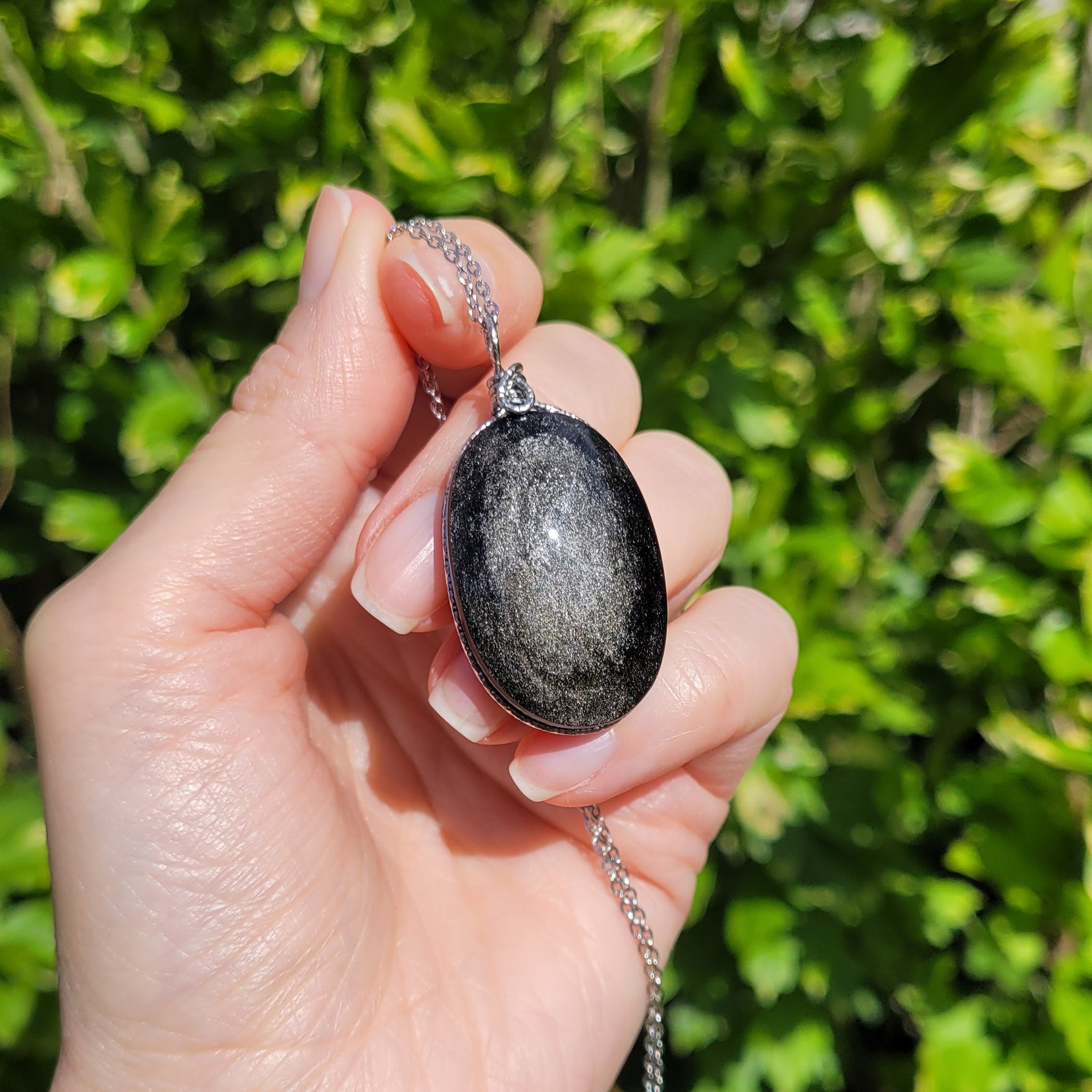 Pendentif en obsidienne argentée – 4,4 cm