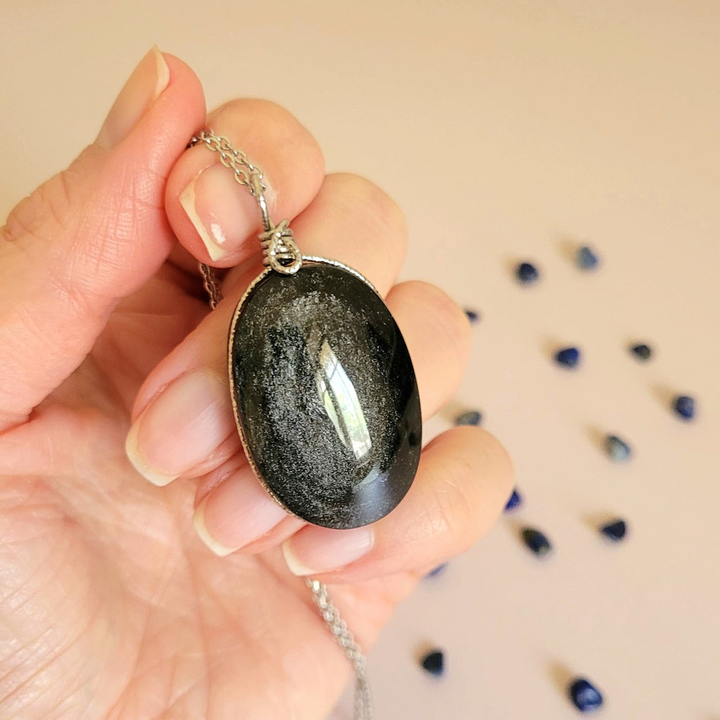 Pendentif en obsidienne argentée – 4,4 cm