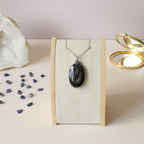 Pendentif en obsidienne argentée – 4,4 cm
