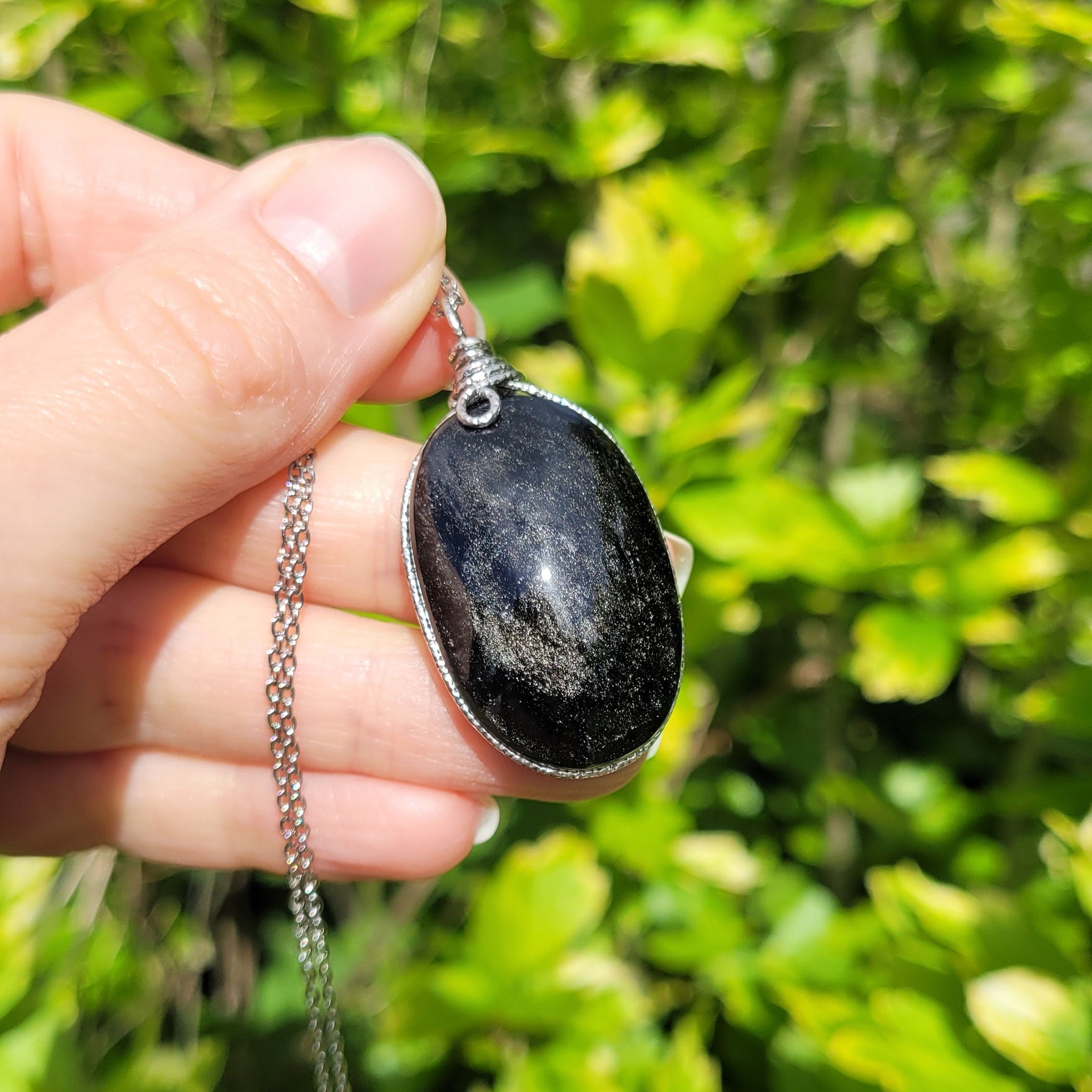 Pendentif en obsidienne argentée – 4,4 cm