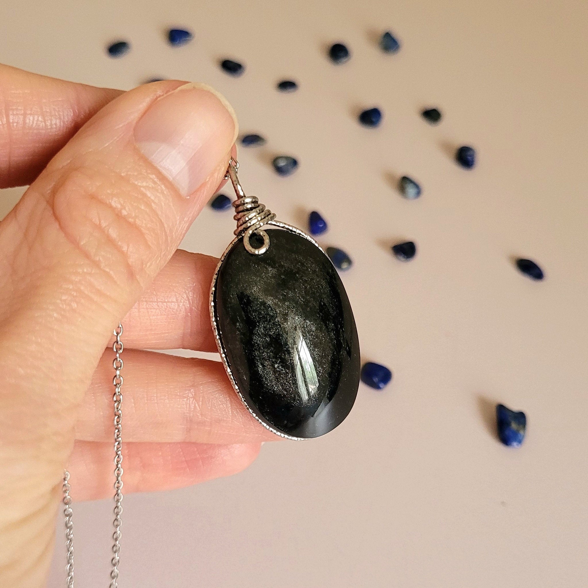 Pendentif en obsidienne argentée – 4,4 cm