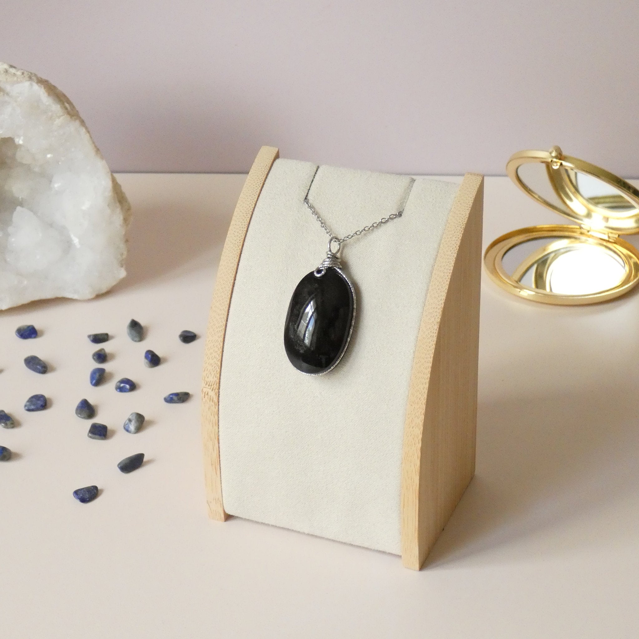 Pendentif en obsidienne argentée – 4,4 cm