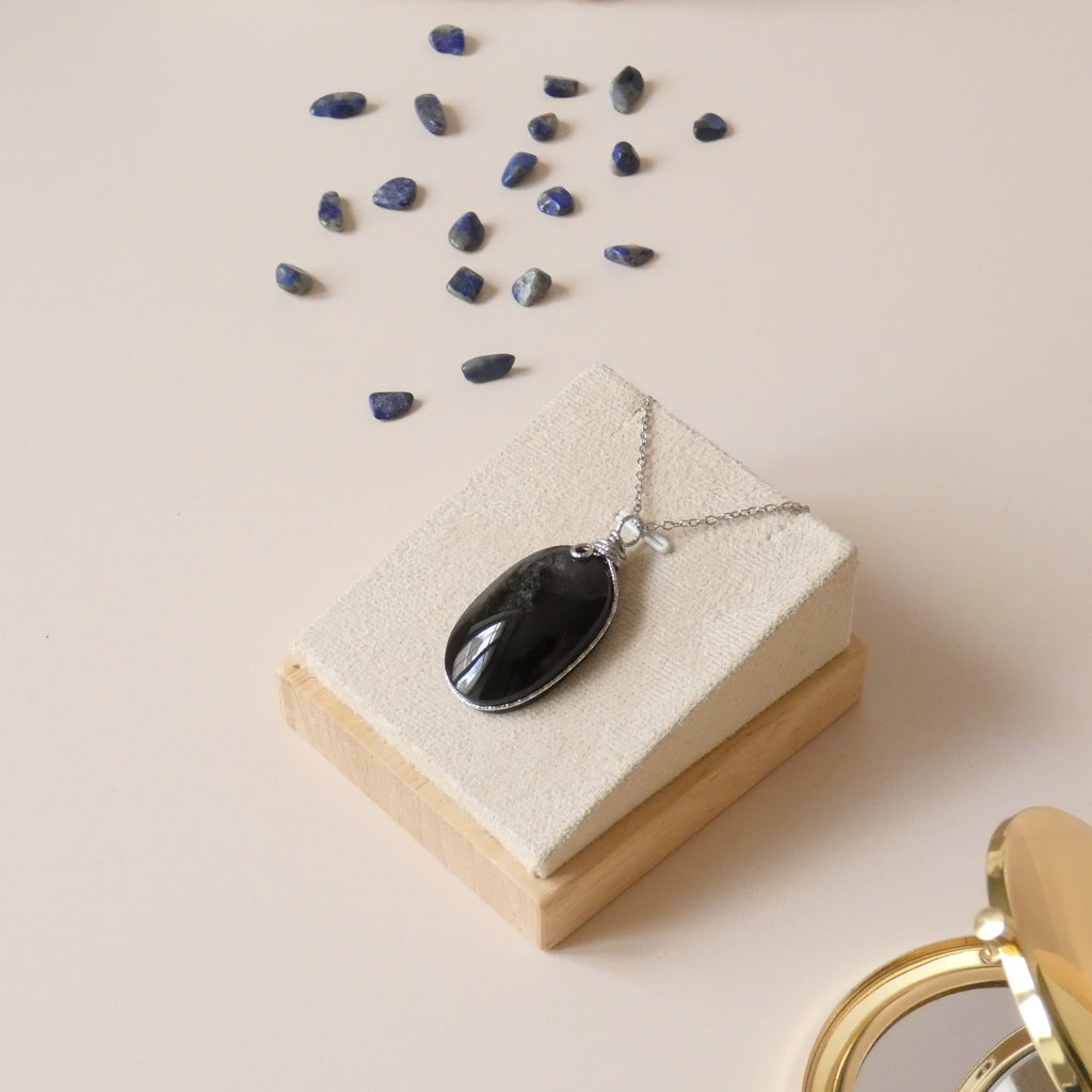 Pendentif en obsidienne argentée – 4,4 cm