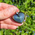 Pendentif coeur en obsidienne oeil céleste 2,6 cm bélière argentée