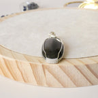 Pendentif obsidienne dorée 6,2 cm wire wrapping argenté