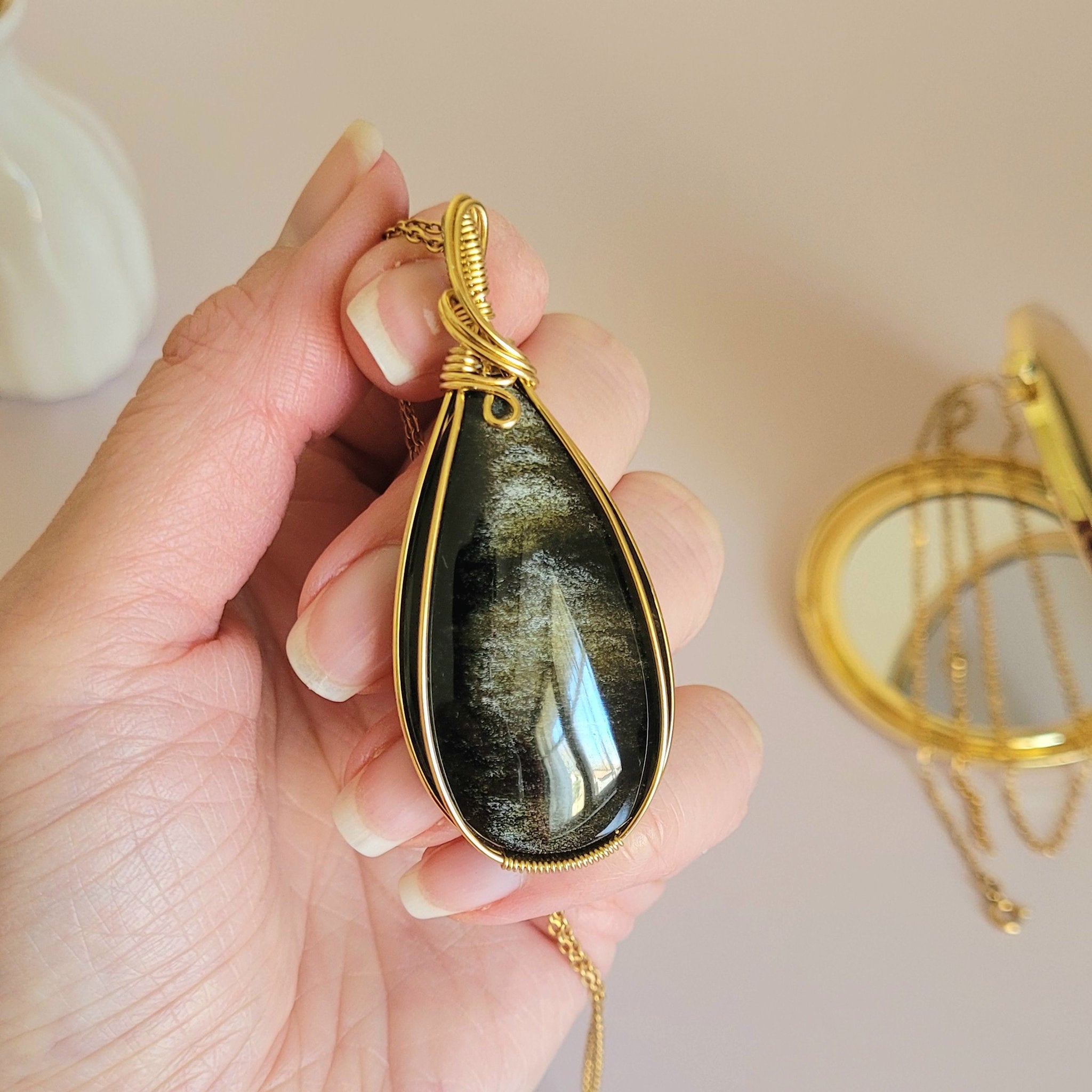 Pendentif en obsidienne dorée – 6,2 cm – Wire wrapping