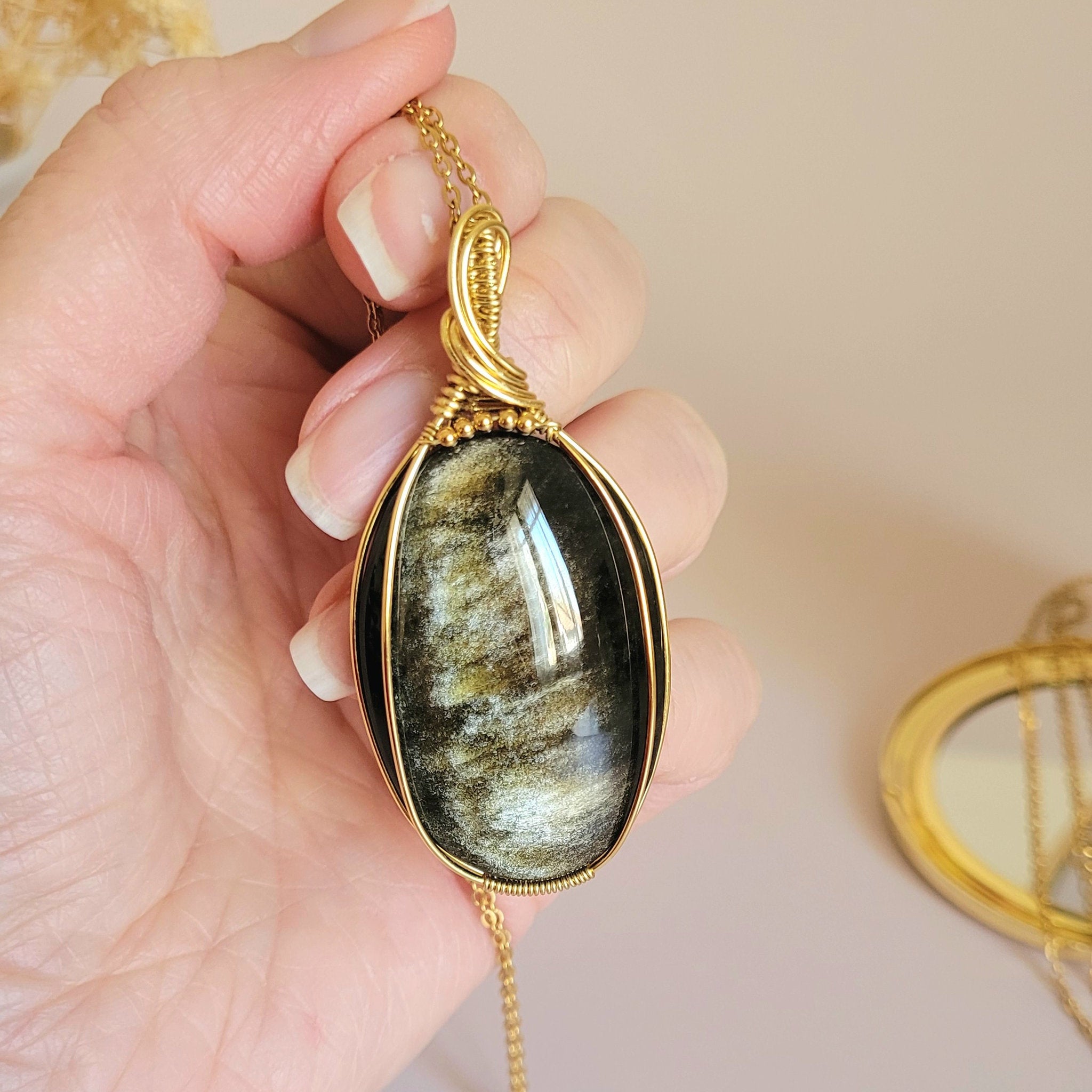 Pendentif en obsidienne dorée – 6 cm – Wire wrapping