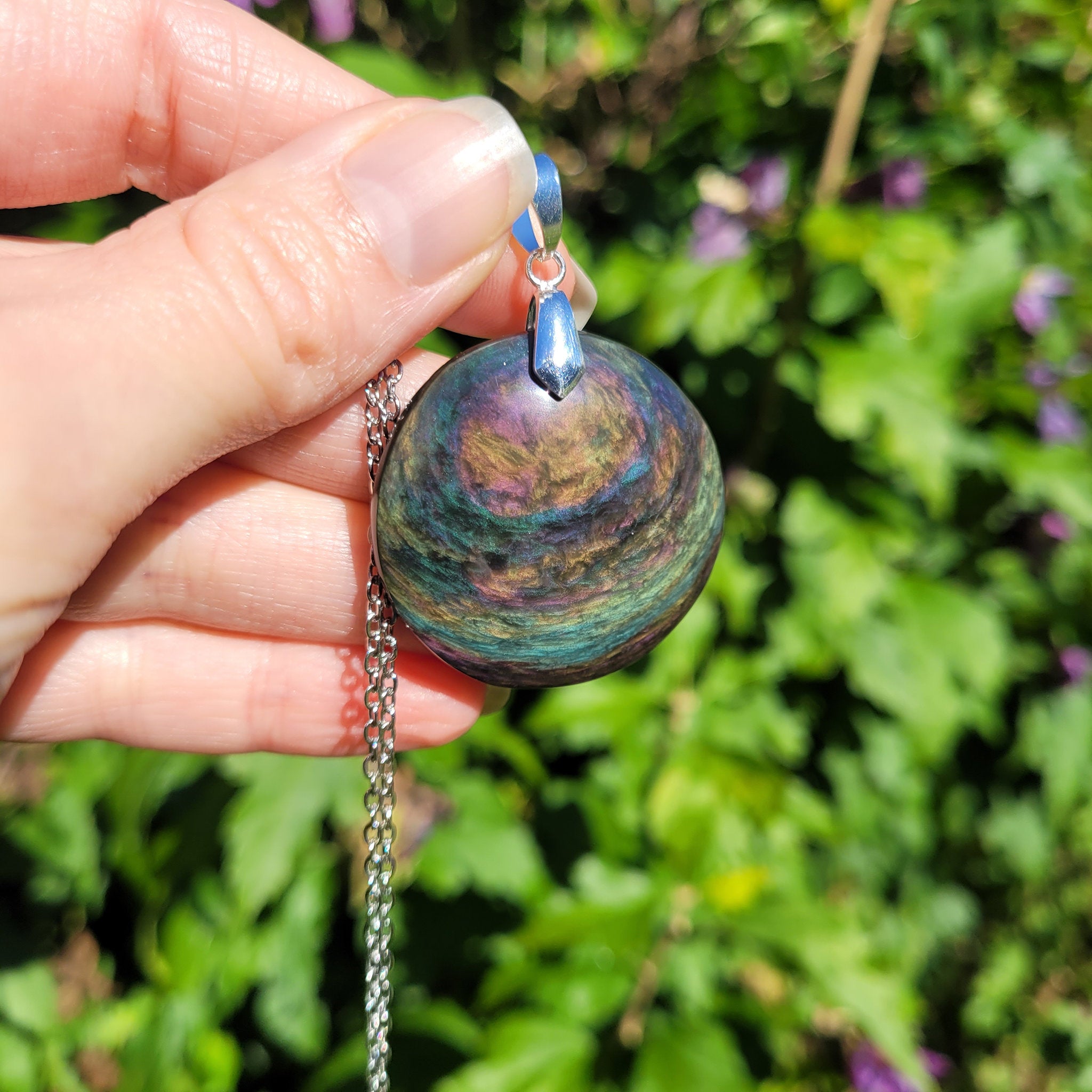 Pendentif obsidienne manta huichol 3,5 cm bélière argentée