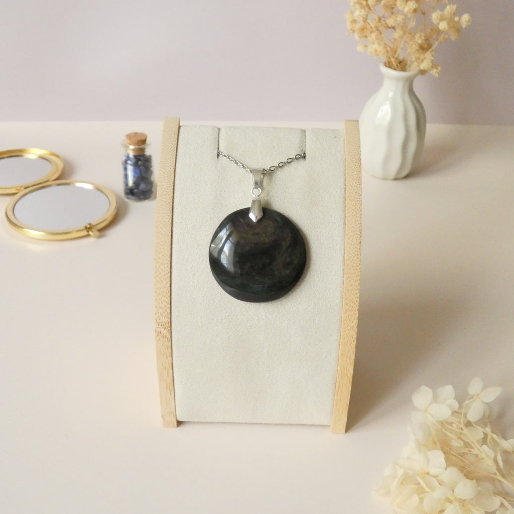 Pendentif obsidienne manta huichol 3,5 cm bélière argentée