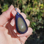 Pendentif obsidienne manta huichol 4,1 cm – Bélière argentée