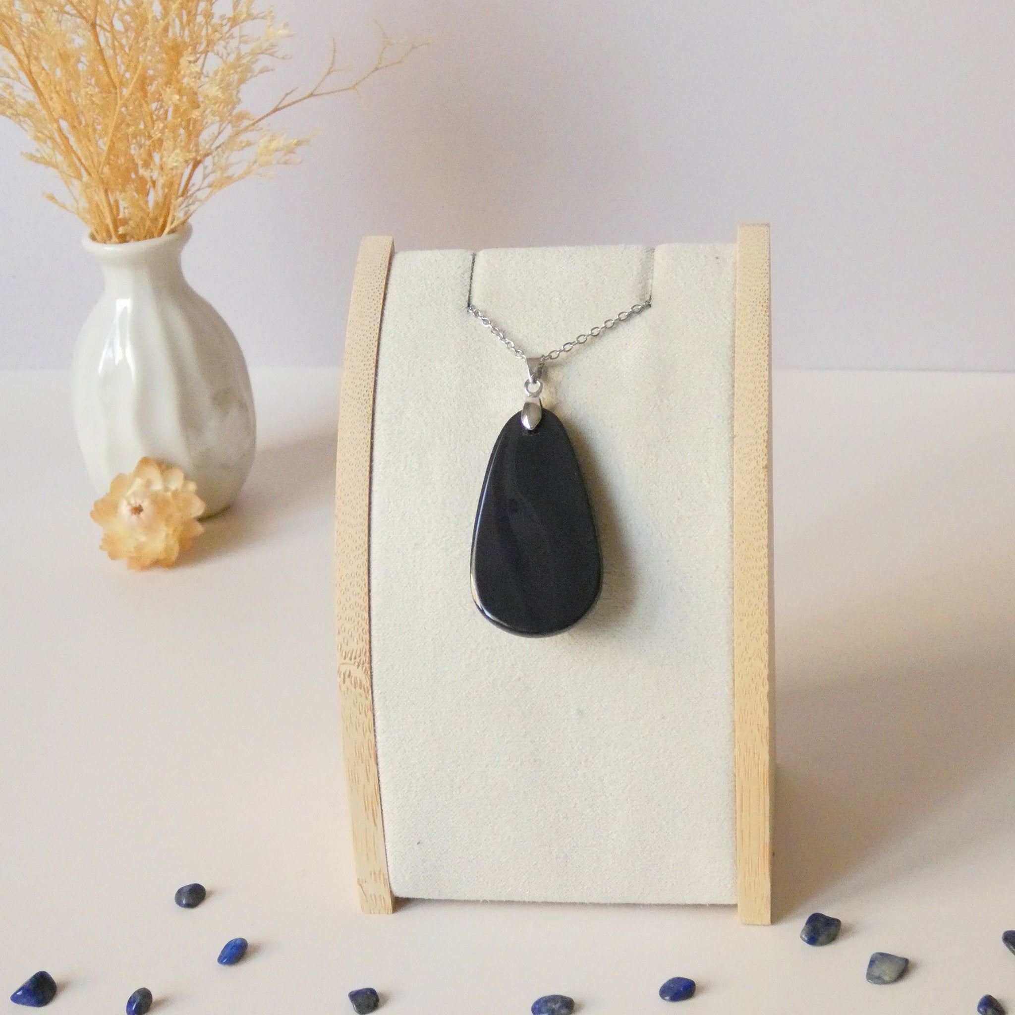 Pendentif obsidienne manta huichol 4,1 cm – Bélière argentée