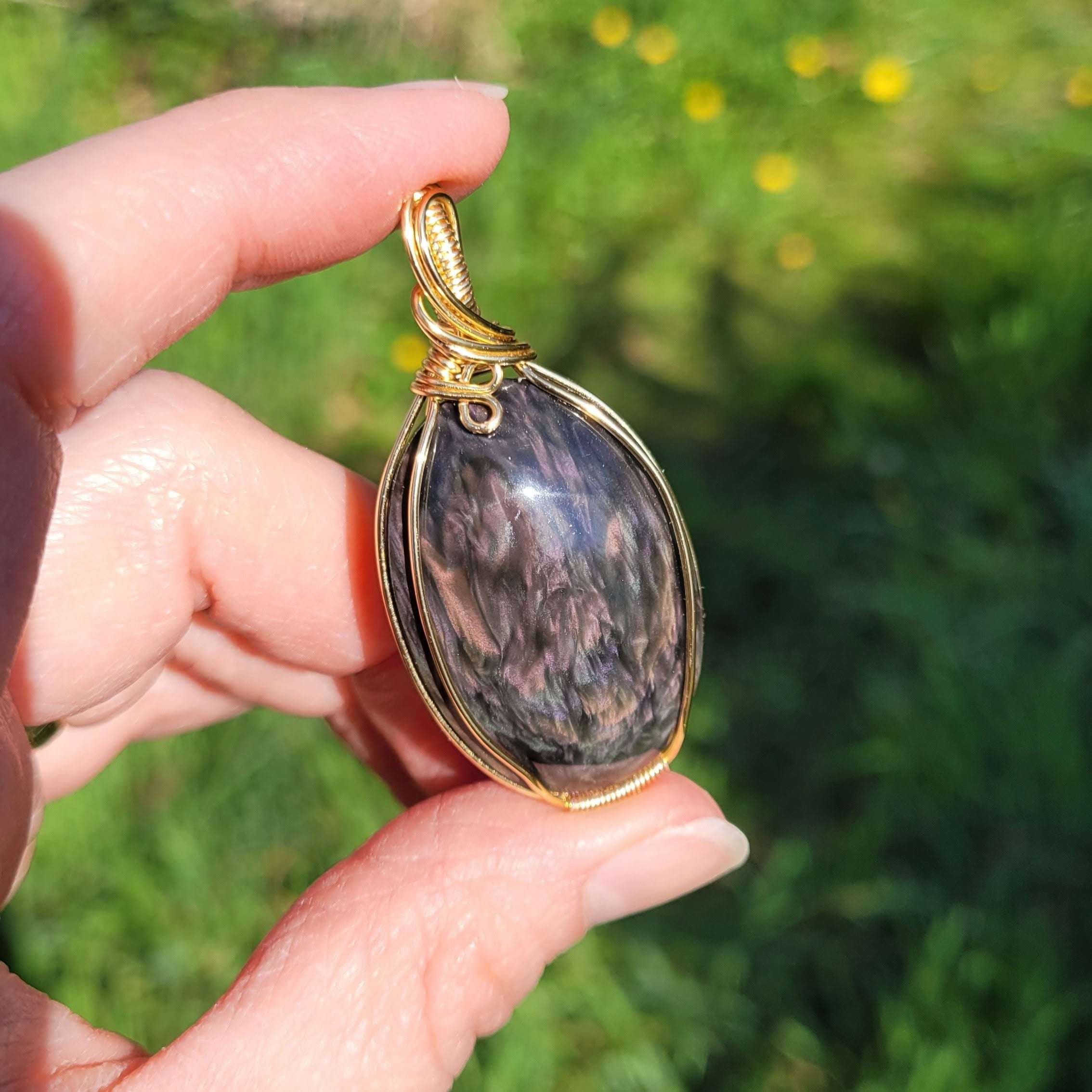 Pendentif en obsidienne manta huichol – 5,2 cm