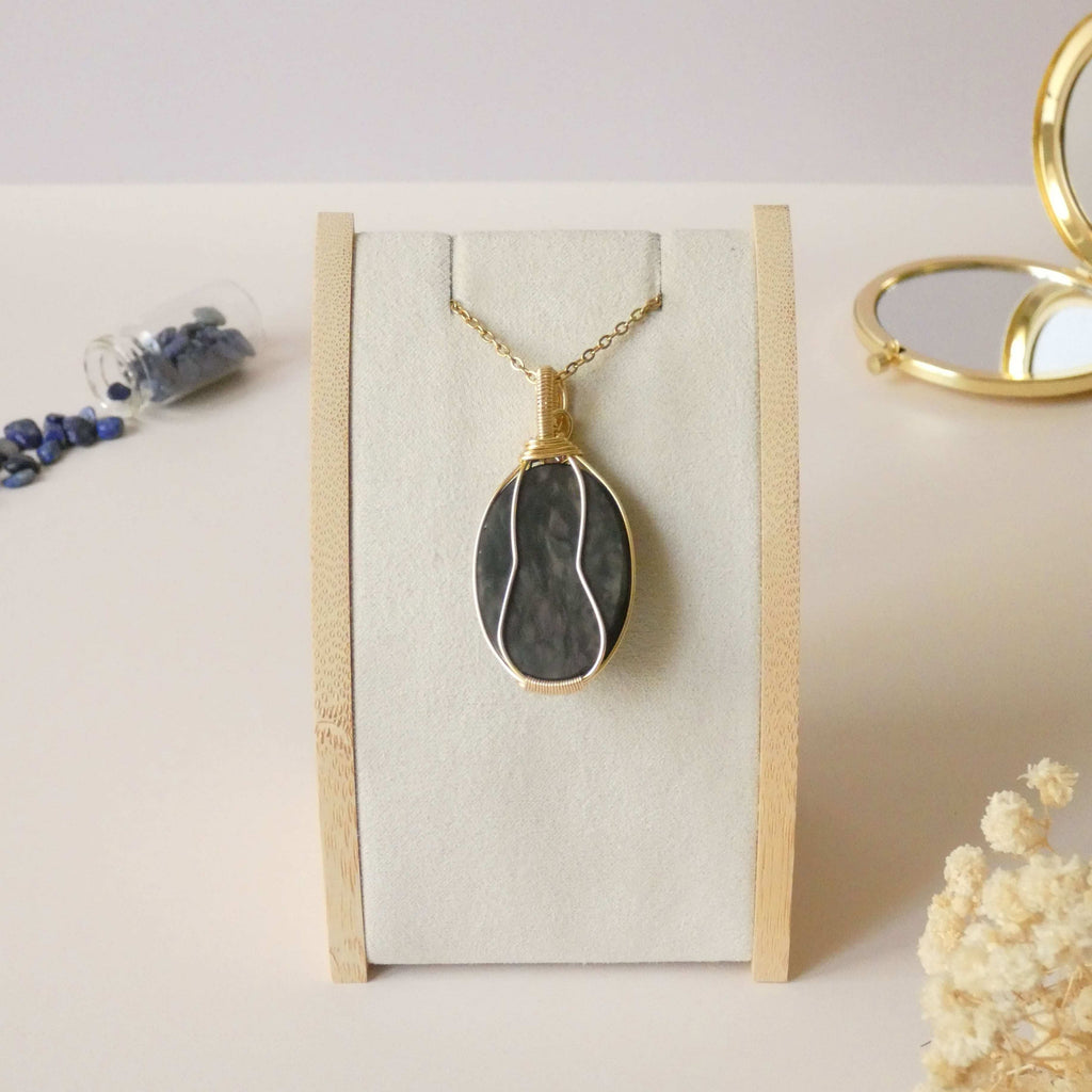 Pendentif en obsidienne manta huichol – 5,2 cm