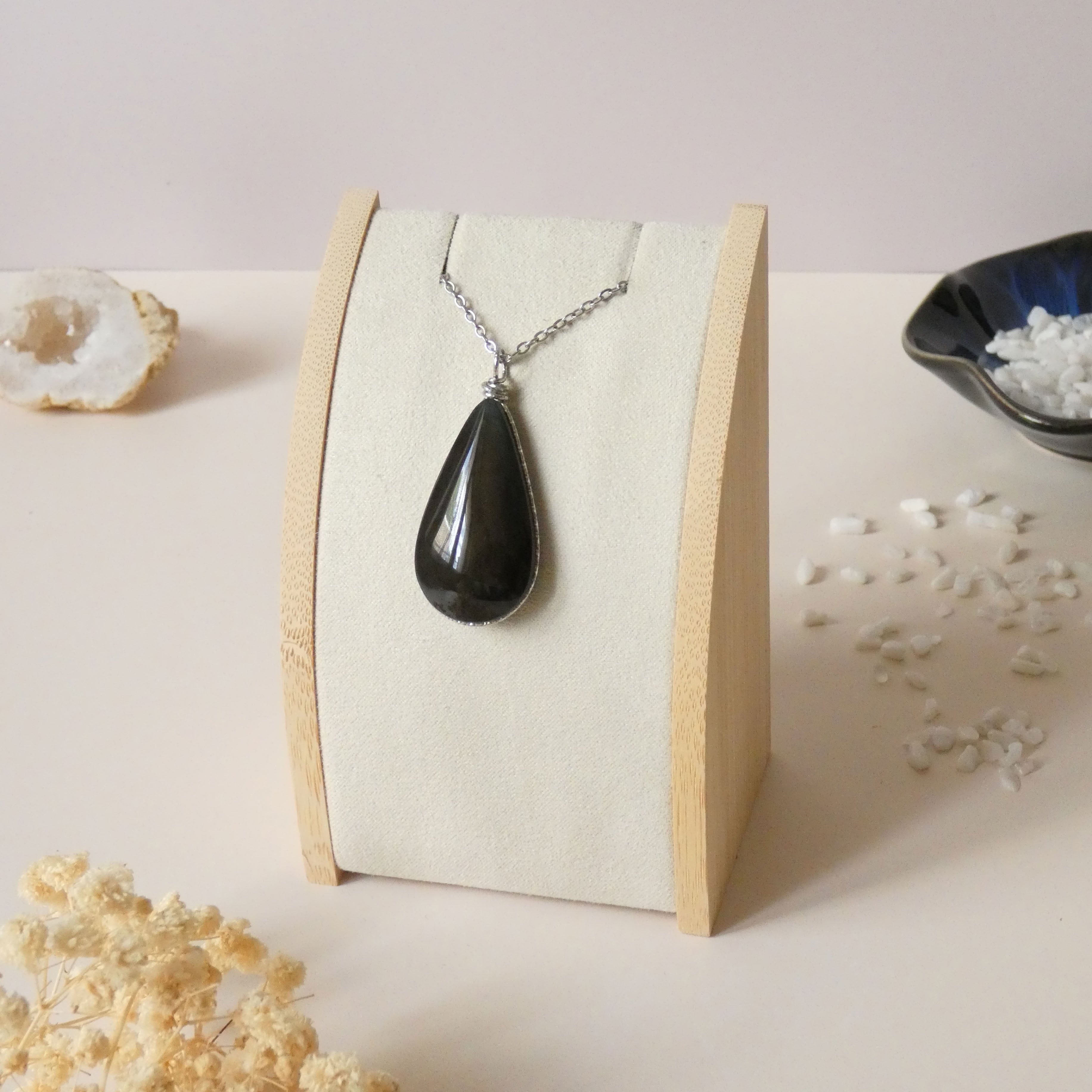 Pendentif obsidienne manta huichol 4,8 cm wire wrapping