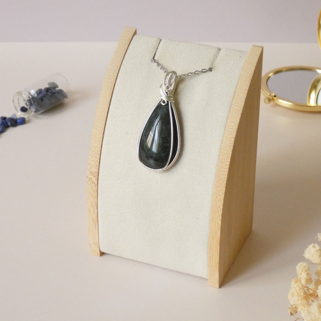 Pendentif obsidienne manta huichol - wire wrapping argenté - pierre naturelle