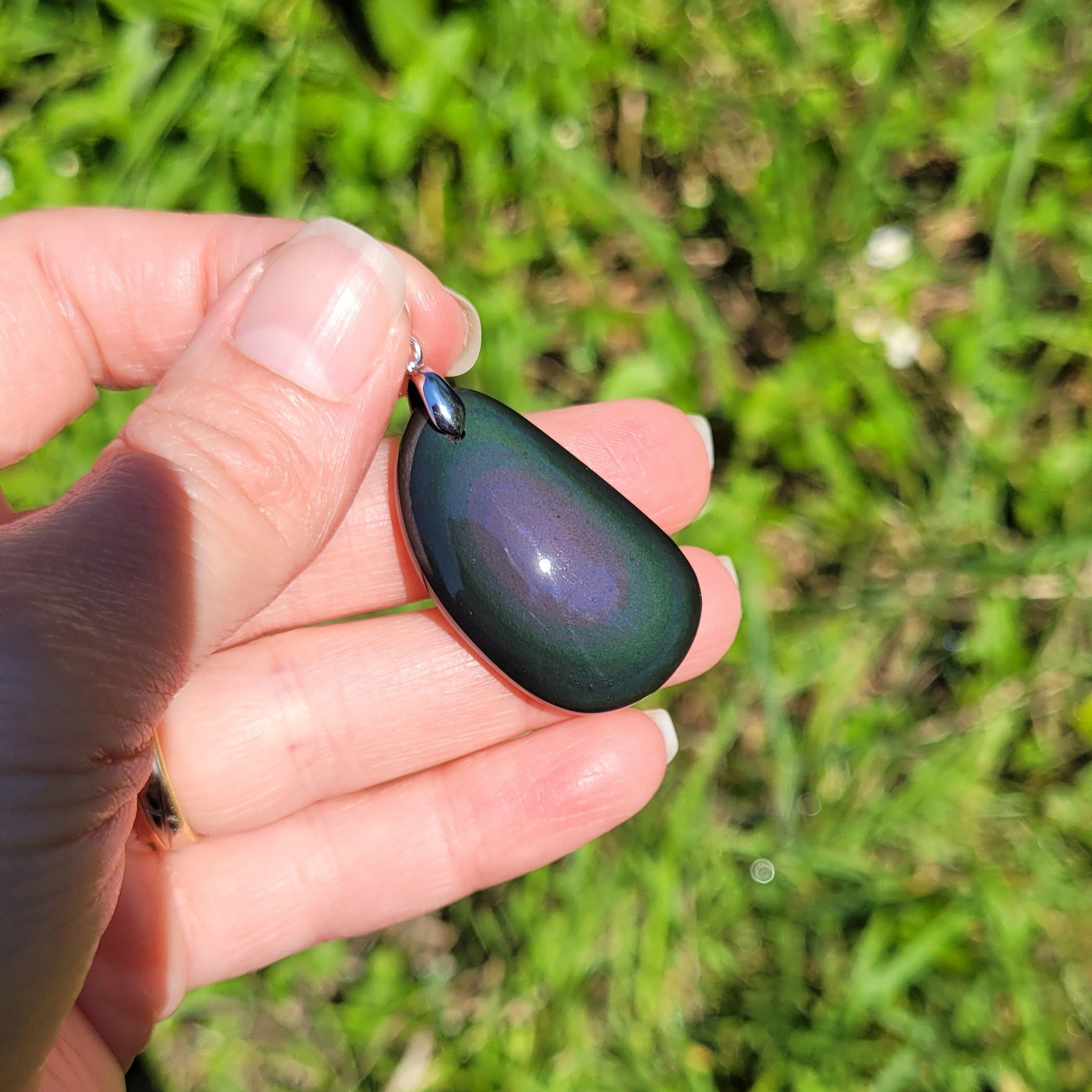 Pendentif en obsidienne oeil céleste 3,7 cm bélière argentée