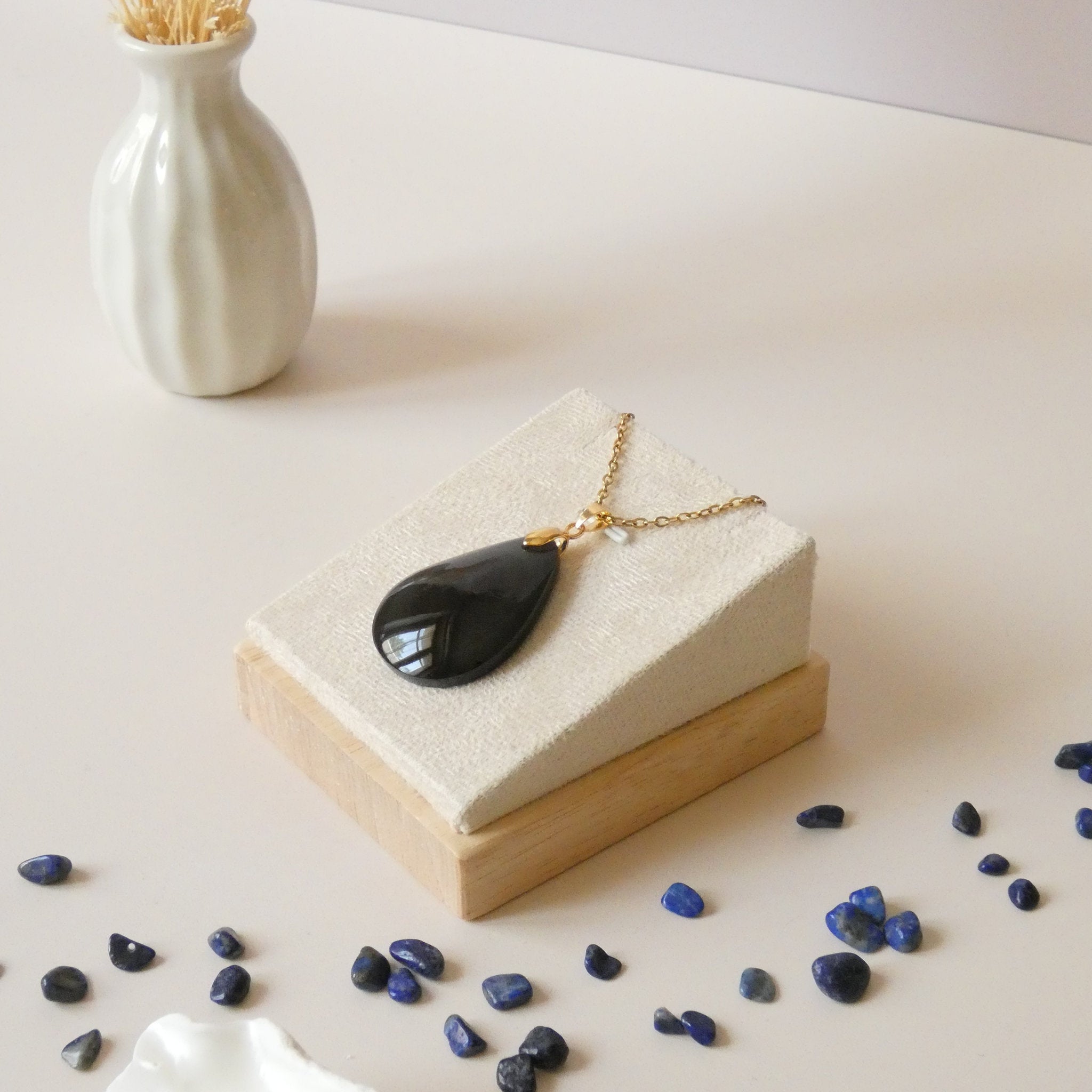 Pendentif en obsidienne oeil céleste 3,6 cm bélière dorée