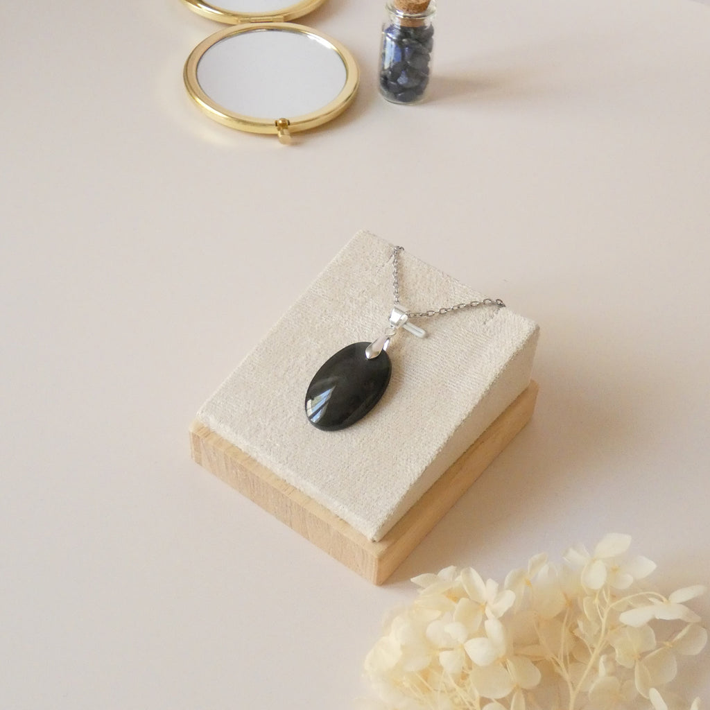 Pendentif en obsidienne oeil céleste 2,9 cm bélière argentée